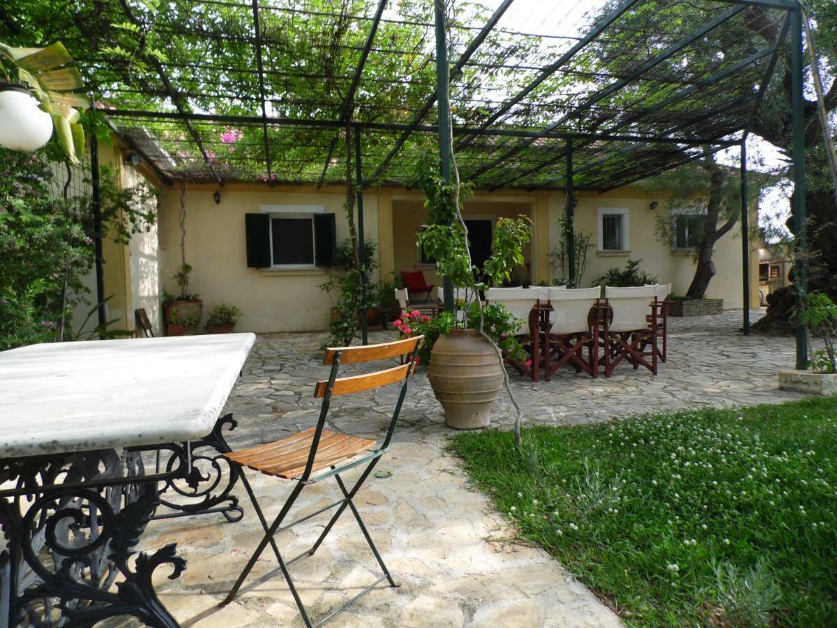 Theni Olive Grove Villa Kato Yerakarion Buitenkant foto